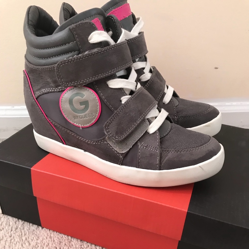Grey & pink guess heeled sneaker